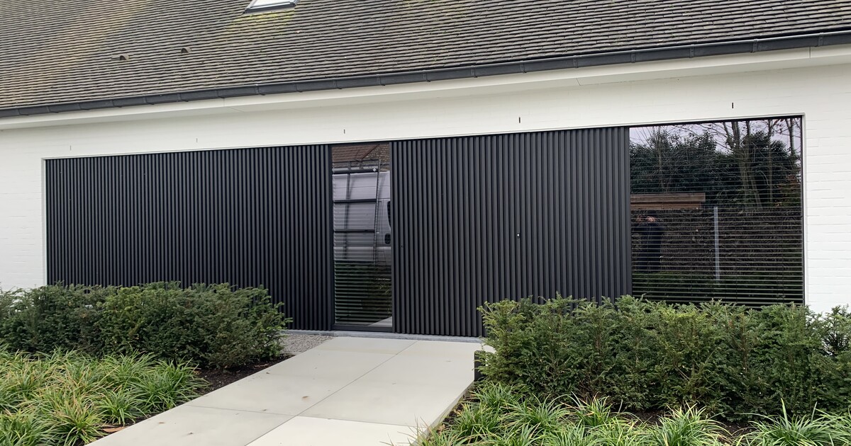 Gevelisolatie: Gevel Langs Buiten Isoleren: Prijs, Tips & Advies - Verticale Gevelbekleding- alu-wall.be +32 14 494 050 thumbnail